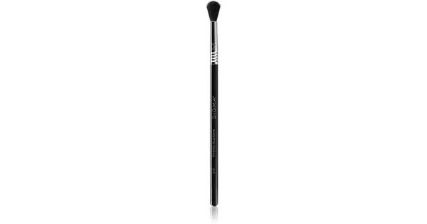 Sigma Beauty E40 Tapered Blending brush for blending and transitions