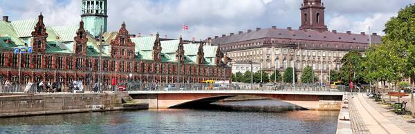 The Castle Island's Royal History: A walk around Slotsholmen and Christiansborg