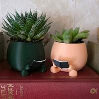 Happy Reader Planter – Cute 3D Printed Succulent Pot – Reader Gift – Bookish Decor – Plant Lover Gift