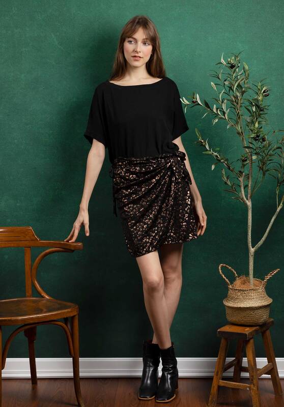Skirt 537 Black-Gold | Color: BLACK GOLD | Size: S