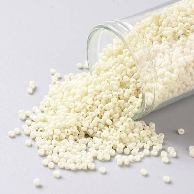 TOHO Round Seed Beads