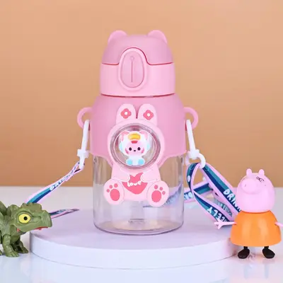 Cartoon Astronaut Design Water Bottle With Strap, 600ml Clear Straw Water Cup With Flip Lid For Kids