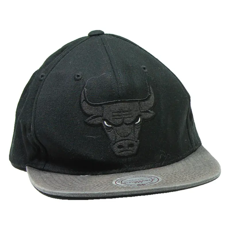 MITCHELL & NESS Chicago Bulls Mens Snapback Cap Black M