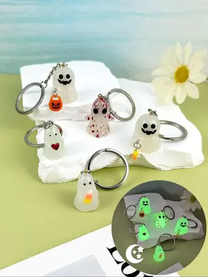 Cute 3D Ghost Design Keychain, Glow in The Dark Keychain for Women & Men, Fashion Keychain for Car Key, Trendy All-match Key ...