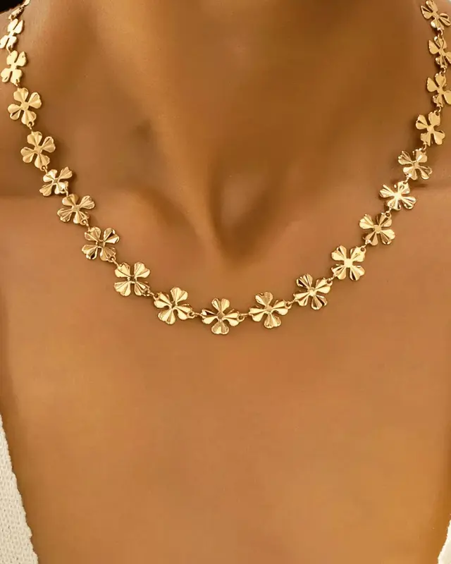 18K Gold Clover Chain Necklace