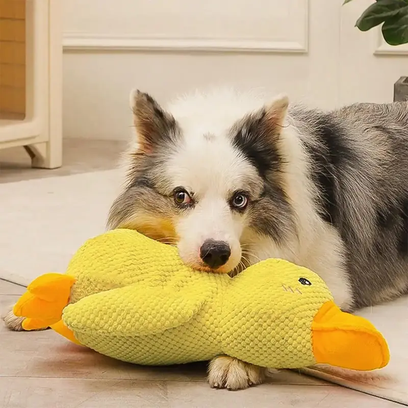 Cute Duck Design Pet Plush Toy, 1 Count Pet Chew Toy for Christmas Gift, Interactive Dog Toy, Pet Teething Toy, Dog & Cat Ac...