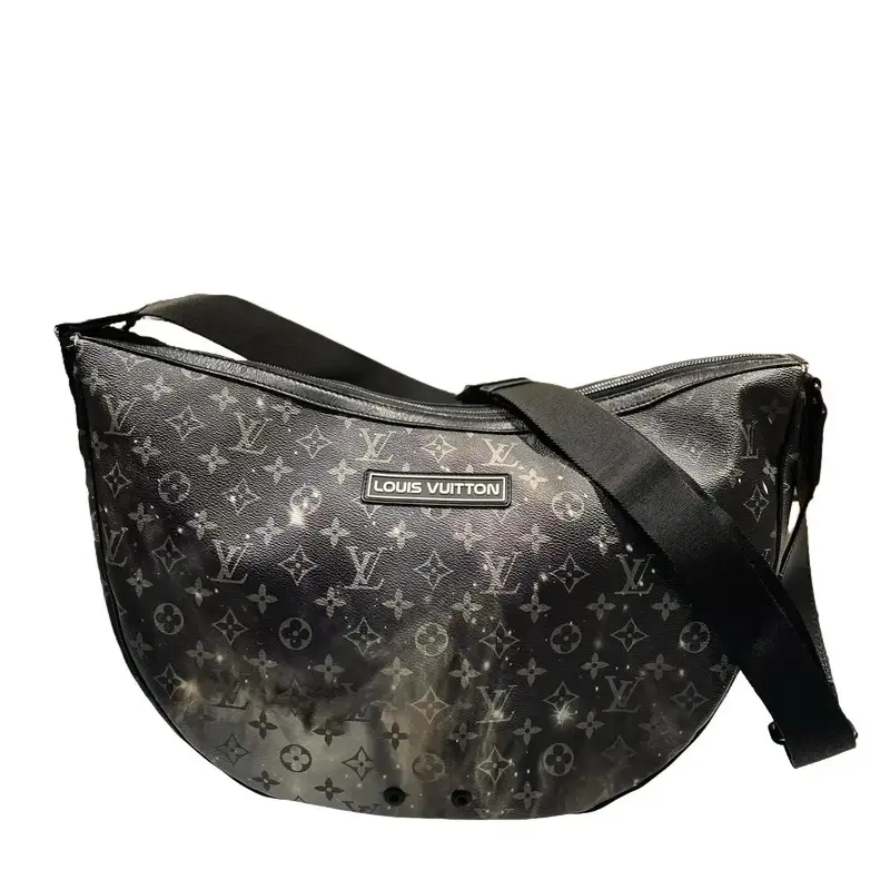 Pre-owned Louis Vuitton Coated Canvas Messenger Bags Black Monogram Galaxy Hobo Messenger Bag Durable Canvas with Galaxy Prin...