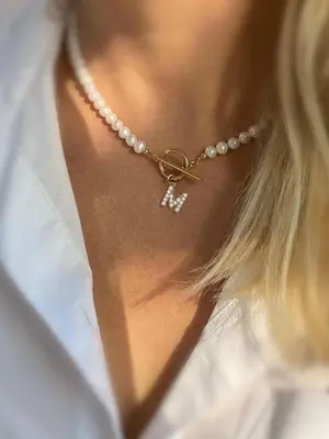 Faux Pearl Decor Letter Detail Pendant Necklace for Women As Gifts, Initial Necklace, Fashion Jewelry for Party, Daily Clothi...
