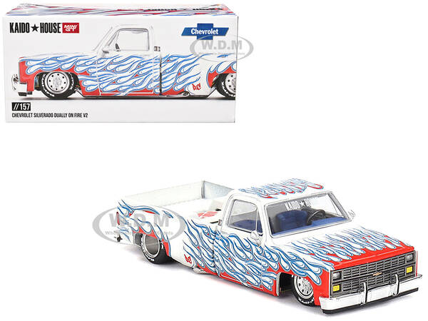Chevrolet Silverado Dually Pickup Truck \