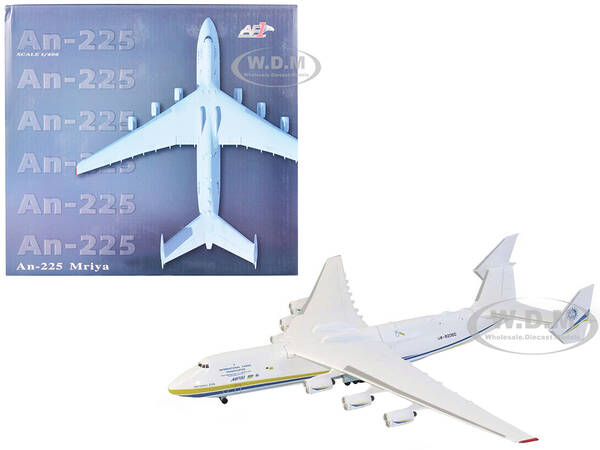 Antonov An-225 Mriya Cargo Aircraft UR-82060 \