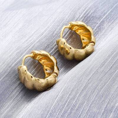 Rack Plating Brass Croissant Hoop Earrings for Women