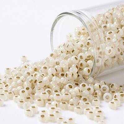 TOHO Round Seed Beads