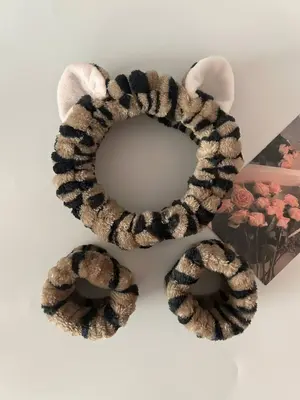 Cute Cat Ear Design Hair Hoop & Wristband Set, Fashionable Hair Accessories for Women & Girls, Minimalist Headwear Suitable f...