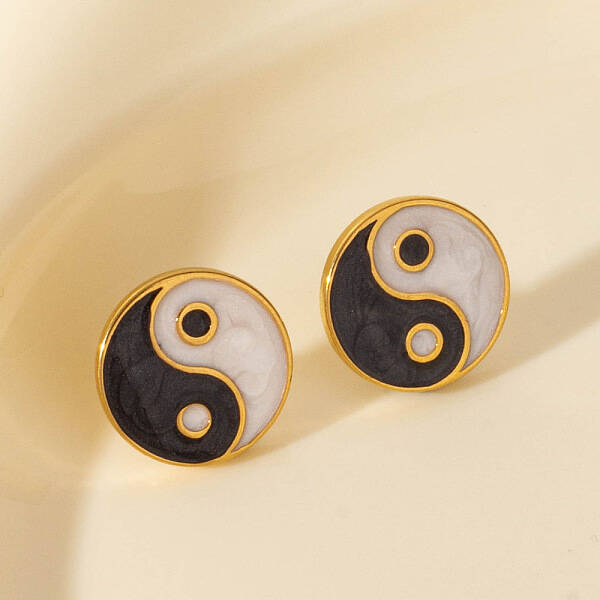 Retro Chinese Style Stainless Steel Flat Round with Yin-yang Stud Earrings