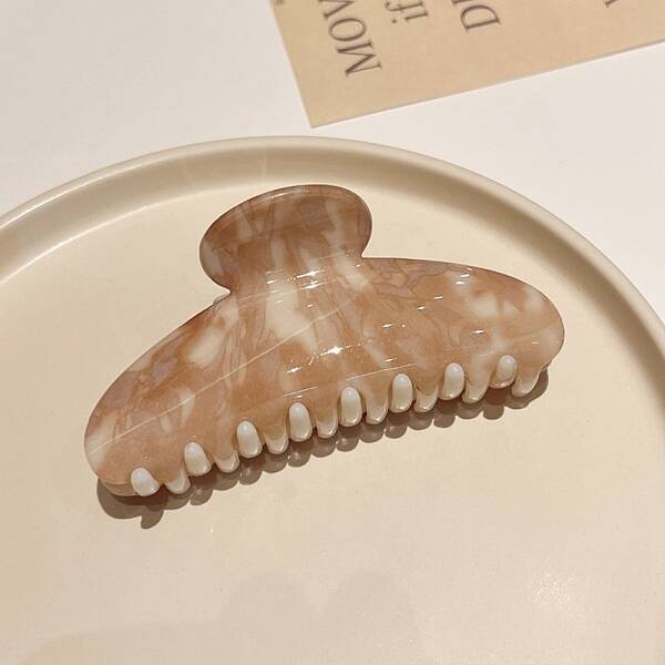 Plastic Claw Hair Clips