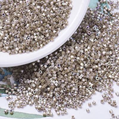 MIYUKI Delica Beads