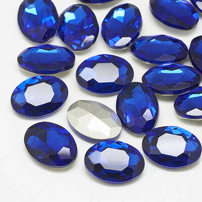 Pointed Back Glass Rhinestone Cabochons