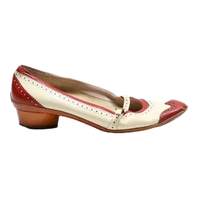 SALVATORE FERRAGAMO Brogue Style Mary Jane Heels Beige Leather Womens UK 5