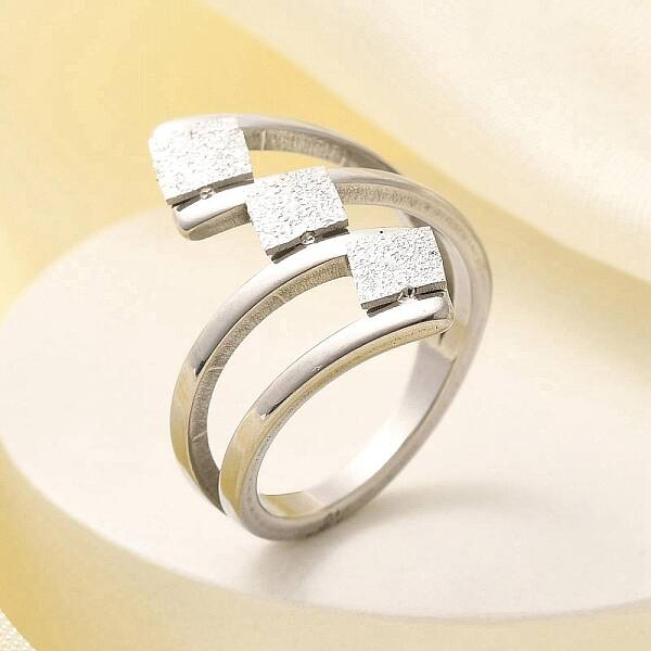Textured Rhombus 304 Stainless Steel Finger Ring for Women