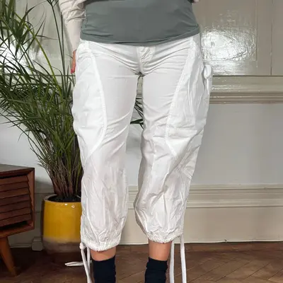 Meeting Cargo Shorts - Small White Cotton