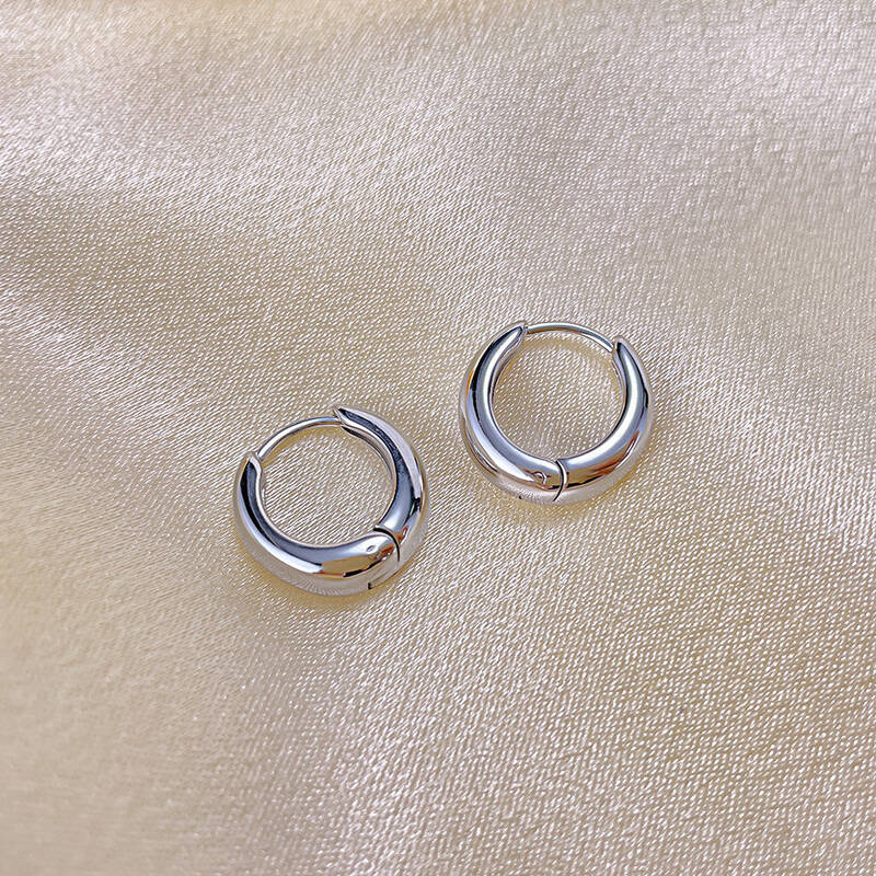 2PCS Simple Elegant Stainless Steel Hoop Earrings - Silver