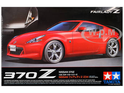 Model Kit Nissan 370Z (Fairlady Z) 1/24 Scale Model by Tamiya