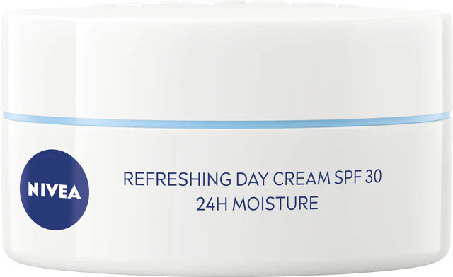 Nivea Essential Moisturizing Day Cream SPF 30 (Refreshing) 50 ml
