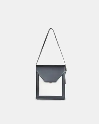 Cedar Bag – BLACK & OAT | Color: Caramel x Oat