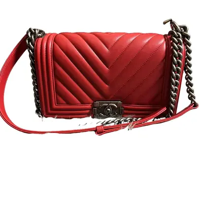 Pre-owned CHANEL Chevron Crossbody Bags Medium Boy Bag
