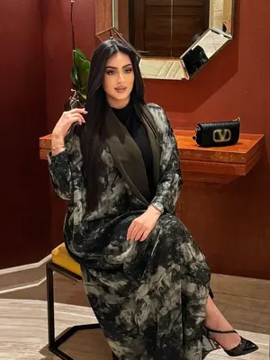 Women's Tie Dye Print Open Front Abaya, Chic Modest Casual Long Sleeve Outerwear for Daily Wear, Ladies Clothes for All Seaso...