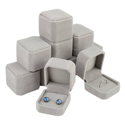 BENECREAT 10Pcs 5.5x5x4cm Velvet Ring Box Classic Square Earring Jewelry Case