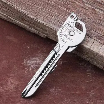 8 In 1 Screwdriver Keychain (2 Counts), Multifunctional Rustproof Portable Carabiner Bottle Opener Keychain For Outdoor C...