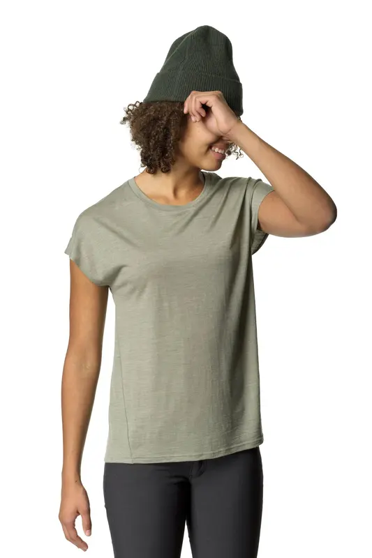 W's Activist Tee | Color: in between green | Size: S