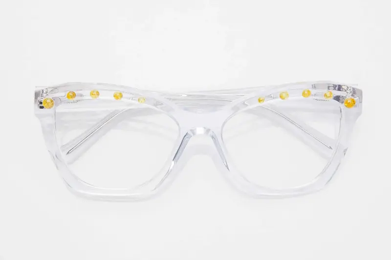 Amphitrite | Color: Translucent