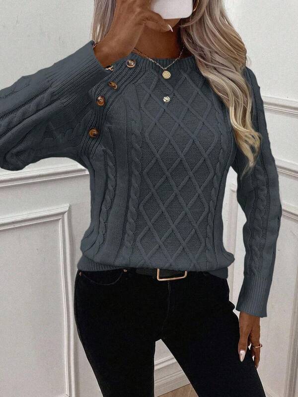Clara – Button-Detail Cable Knit Sweater