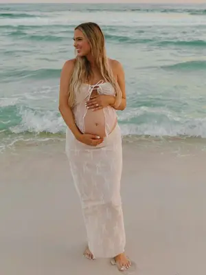 Two-piece Set Maternity's Floral Lace Backless Tube Top & Skirt, Elegant Strapless Tie Front Top & Bodycon Skirt for Baby Sho...