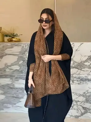 Women's Leopard Patchwork Print Batwing Sleeve Abaya & Hijab Set, Casual Three Quarter Length Sleeve Open Front Abaya & Hijab...