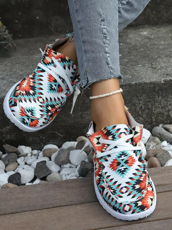 Women's Casual Graphic Print Loafers, Geometric Print Round Toe Sneakers, Canvas Non-slip Sneakers for Women & Girls, Slip-on...