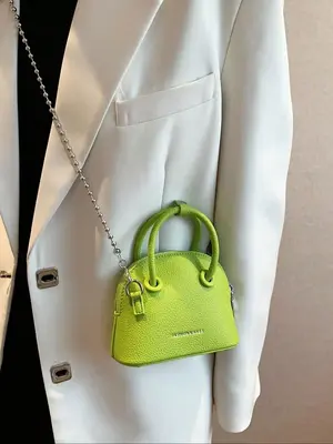 Women's Street Solid Color Handbag Crossbody Bag with Chain Strap, Fashionable Temperament Domed Satchel Handbag, Casual Tren...