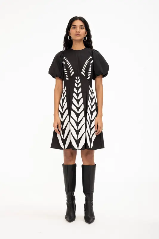 Dress Gracia Dress Black-White | Color: BLACK WHITE | Size: M