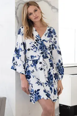 DREAM LOVER FLORAL ROBE