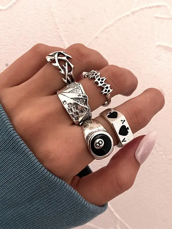 2024 Summer Punk Vintage Hollow Out Spades Solitaire Geometric Design Rings for Men, Casual All-match Grunge Jewelry for Boys...