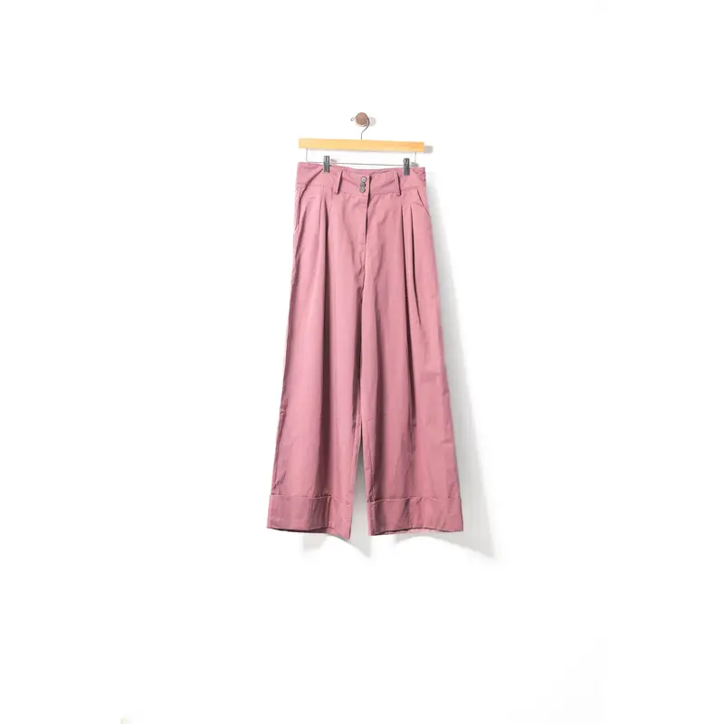 Wide-Leg High-Waist Pleated Pants