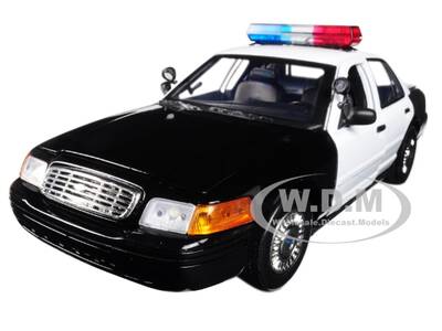 2001 Ford Crown Victoria Police Car Plain Black & White with Flashing Light Bar Front and Rear Lights and Sound 1/18 Diec...