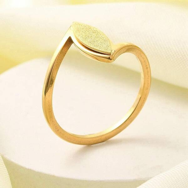 Textured Horse Eye 304 Stainless Steel Finger Ring for Women