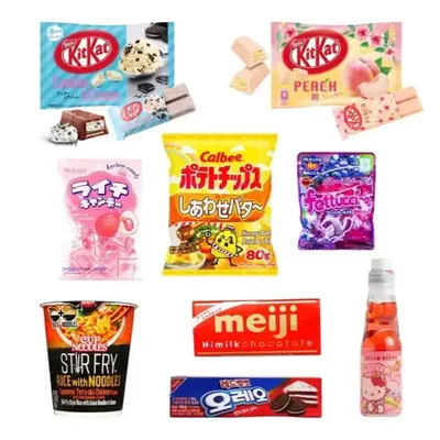 Japanese Snack Box w/ 2 Bags of KitKats, Cup Noodle, Ramune Soda, Chips, Oreos, Chocolate and Candy + More Surprise Gummies/C...