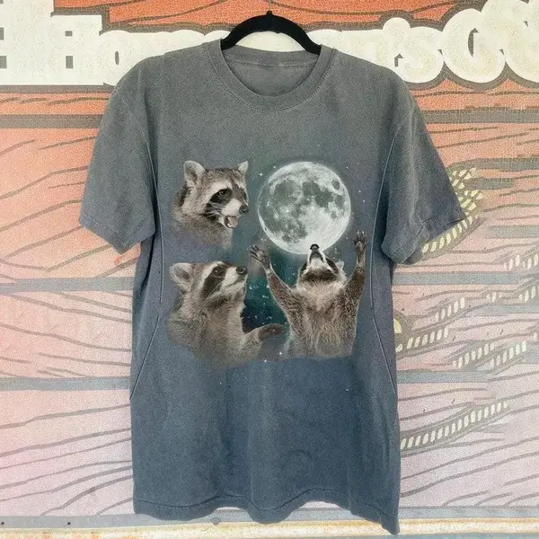 Racoons howling at the Moon Nursing Top