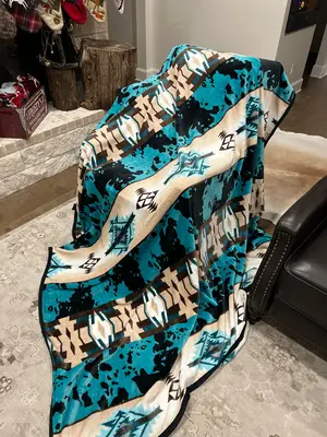 ZOversized Sawyer Super Soft Blanket 82\