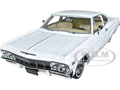 1965 Chevrolet Impala SS 396 Lowrider White \