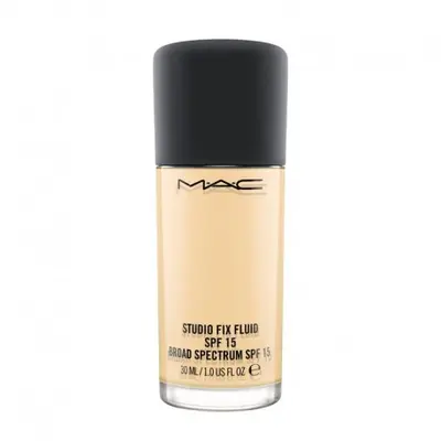 MAC Cosmetics Studio Fix Fluid SPF 15 24HR Matte + Oil Control mattifying foundation SPF 15 color NC13 30 ml